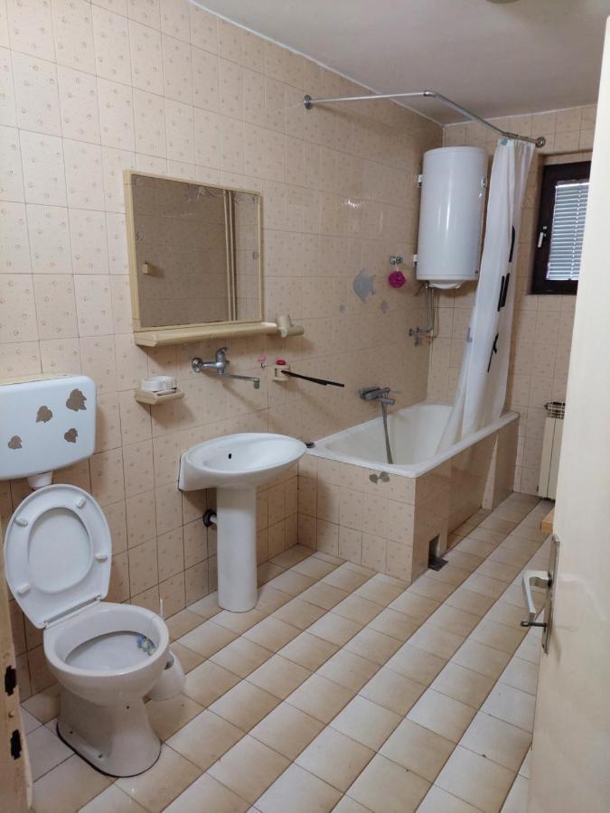 Hills Apartment Ni Eksteriør bilde
